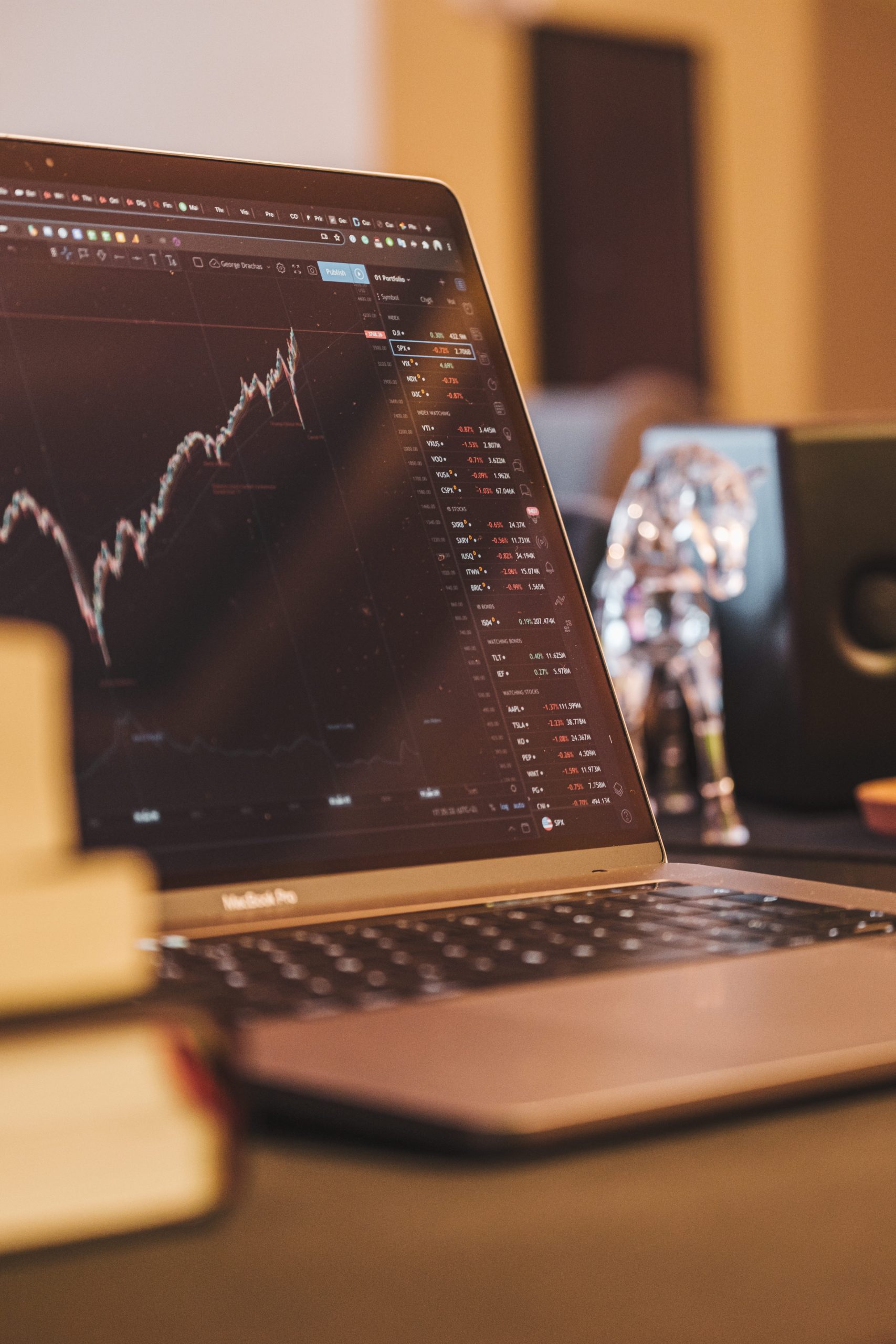 6 Reasons Why Most People Lose Money in the Stock Market | EarnInvestLive